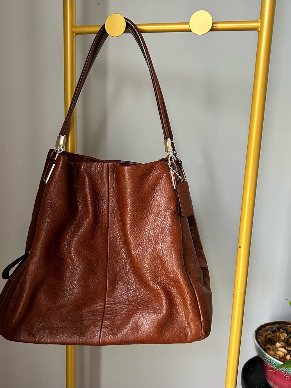 Vintage Coach Madison Phoebe Shoulder Bag Brown leather and gold hardware 26224 - Picture 11 of 11